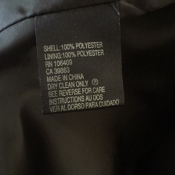 TAHARI Arthur S. Levine. Skirt Suit Set. - Picture 4 of 4